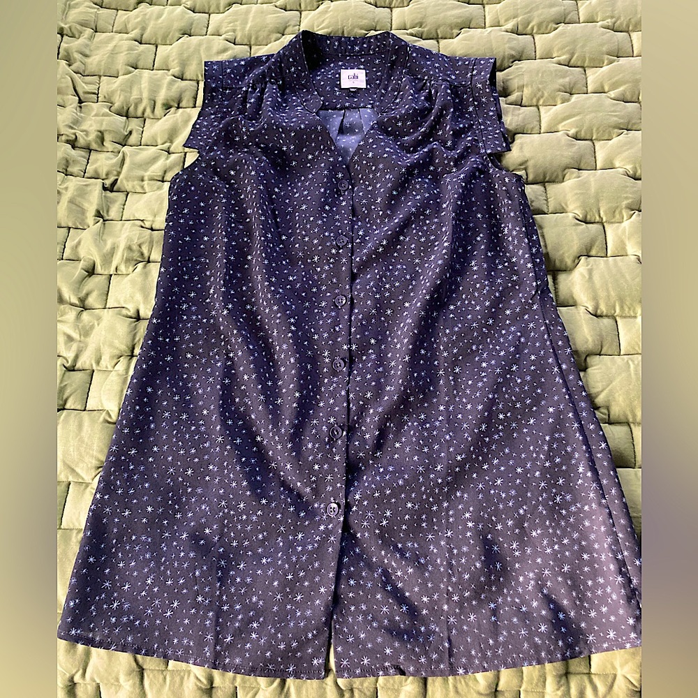 2/$10 - Cabi - Navy cap sleeved top Small